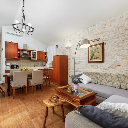 Casa Antignana With View Villa Tinjan