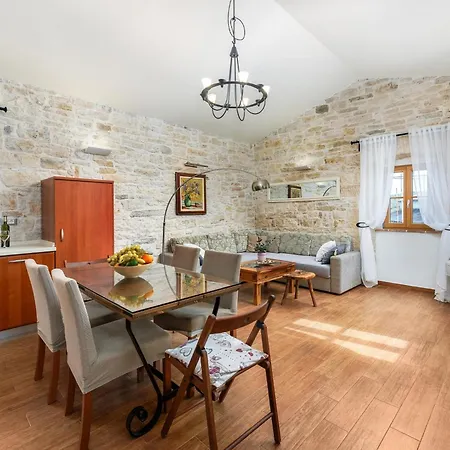 Casa Antignana With View Tinjan