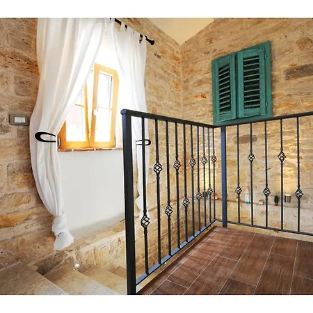Casa Antignana With View וילה Tinjan