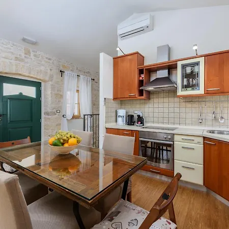 Casa Antignana With View * Tinjan